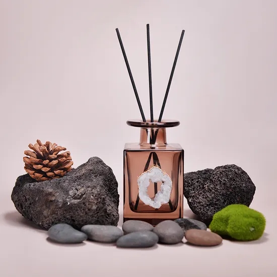 Main categories: Scented Candle, Reed Diffuser, LED Candle,Candle, Candle Gifts, LED Candle, Scented Candle, Soybean Wax Scented Candle etc.One Stop Sustainable WoodenPackaging Solution Manufacturer